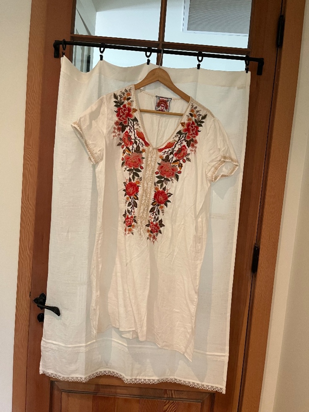 Johnny Was White linen embroidered Rose Dress Size Large